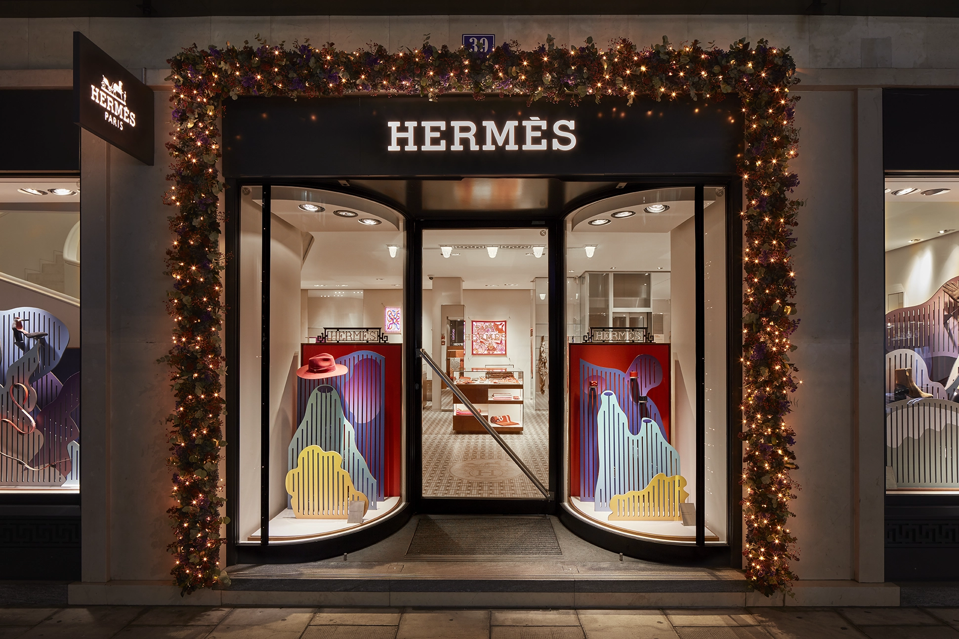 EC_vitrines-hermes_©HEAD-MichelGiesbrecht_02